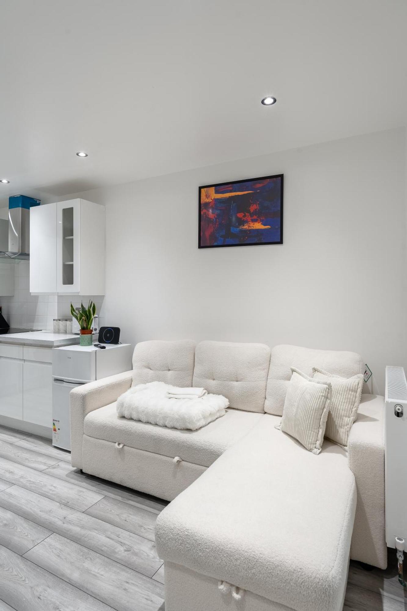 Beautiful Flat Near Central London - Entire Flat - Equipped Kitchen - Private Bathroom 外观 照片