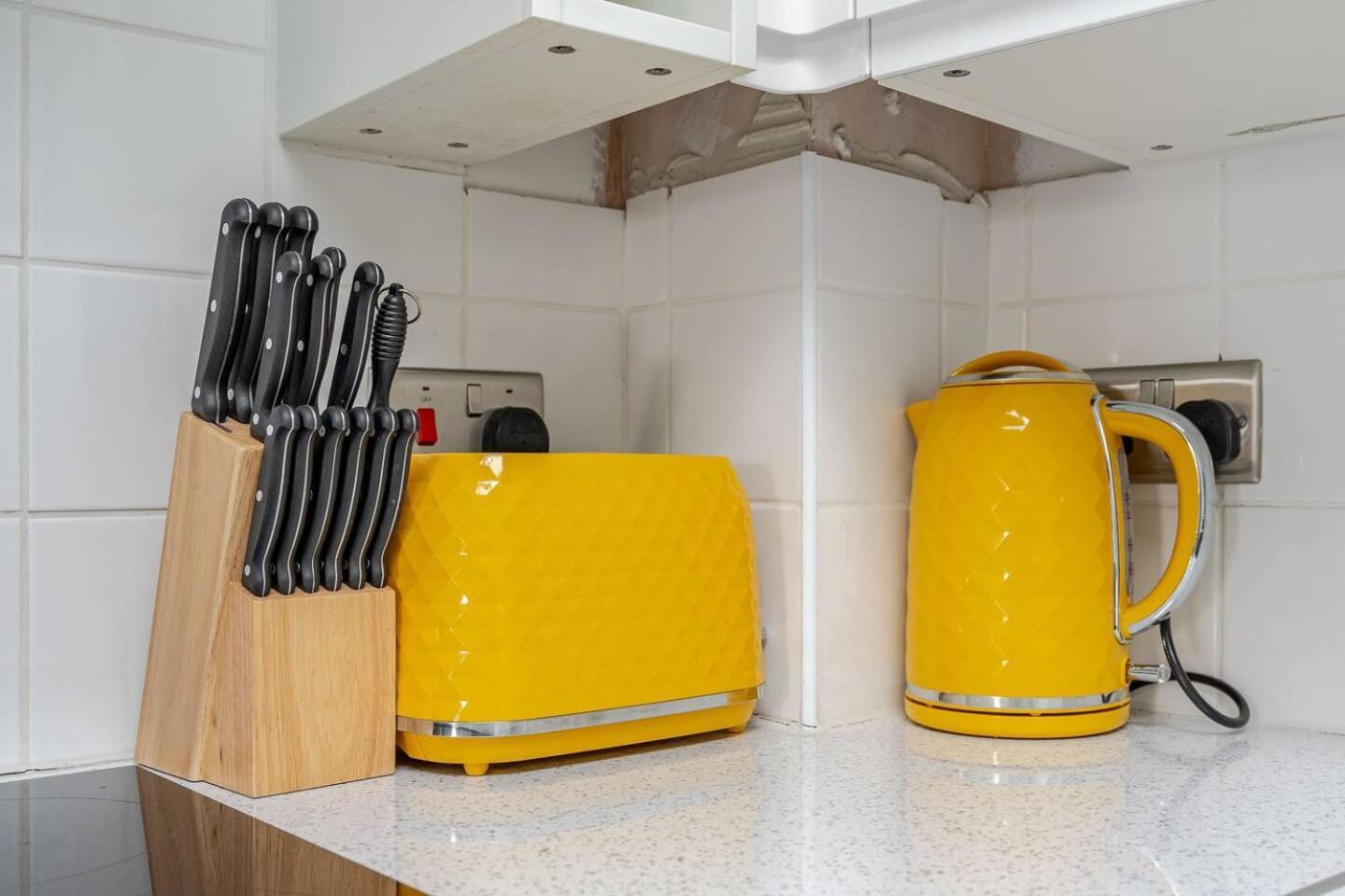 Beautiful Flat Near Central London - Entire Flat - Equipped Kitchen - Private Bathroom 外观 照片