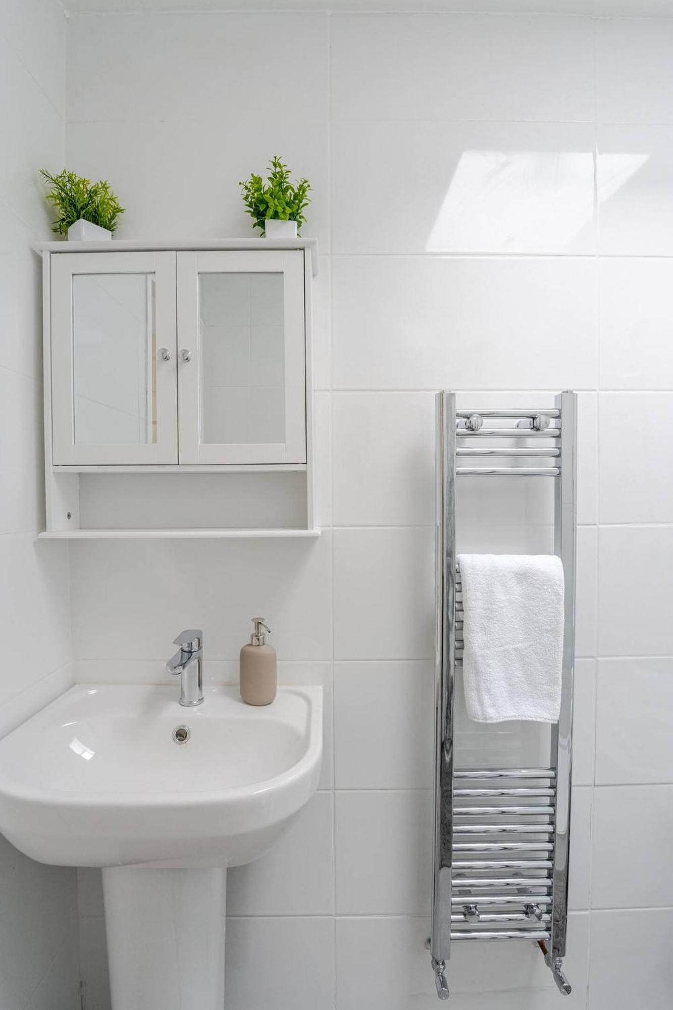 Beautiful Flat Near Central London - Entire Flat - Equipped Kitchen - Private Bathroom 外观 照片